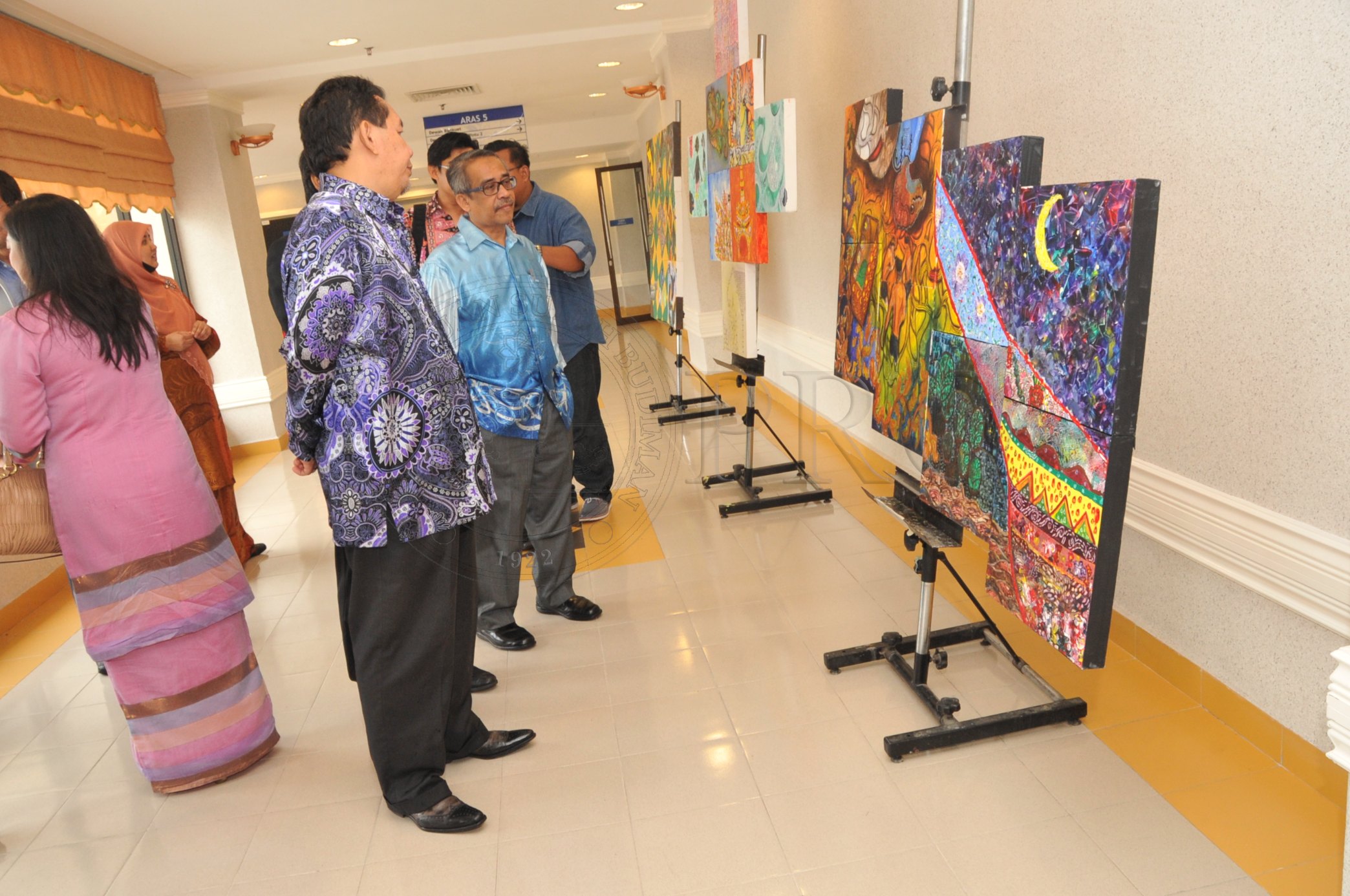 PRO 14 45 THAKSIN PRO 5867